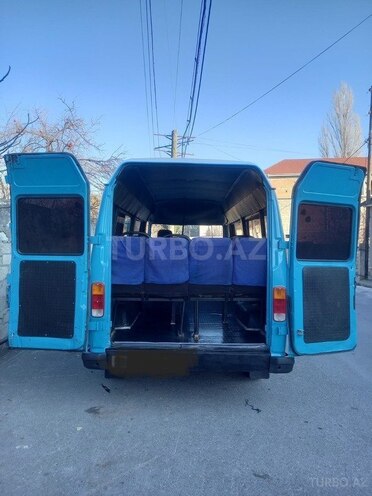Mercedes 208 D 1994, 200,000 km - 2.5 l - Göyçay