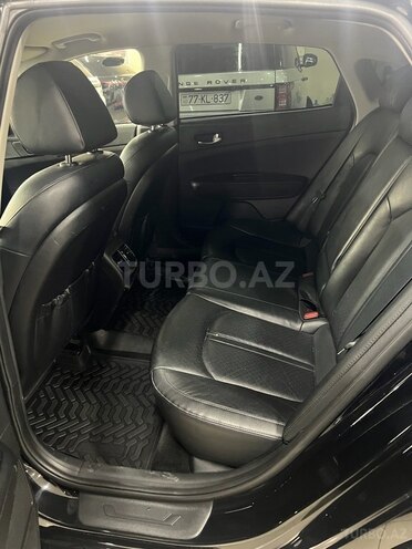 Kia K5-7