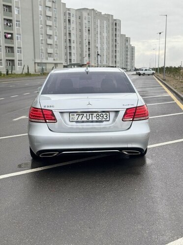 Mercedes E 220 2015, 251,000 km - 2.2 л - Bakı
