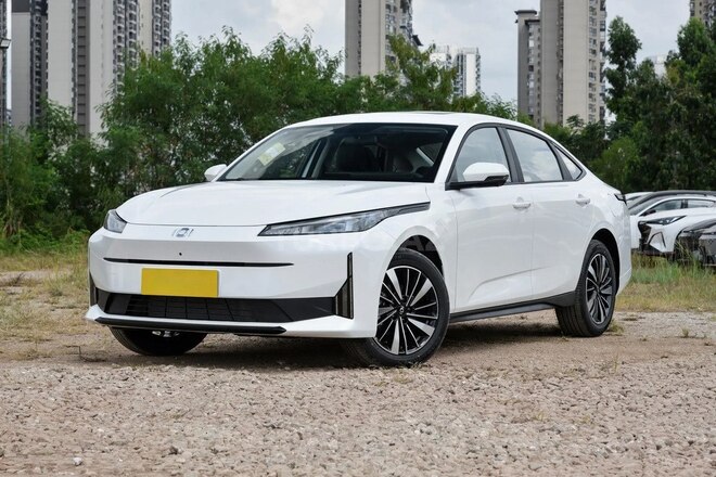 Changan Qiyuan A05 2024, 0 km - 1.5 л - Bakı