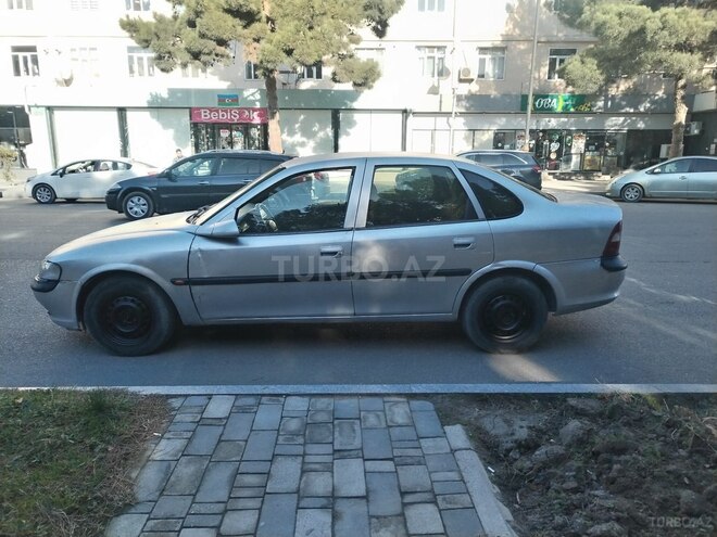 Opel Vectra 1997, 345,000 km - 1.8 л - Sumqayıt
