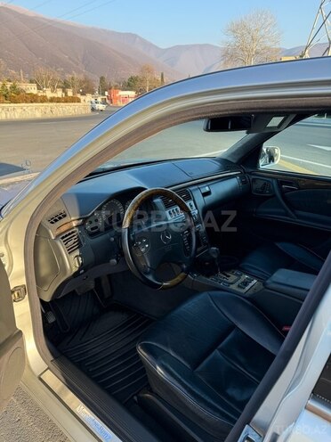 Mercedes E 320 1999, 195,000 km - 3.2 l - Oğuz