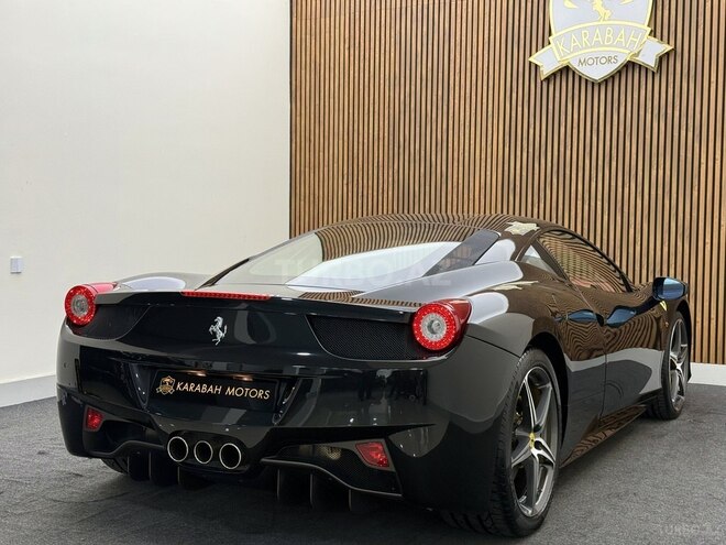 Ferrari 458 Italia-5