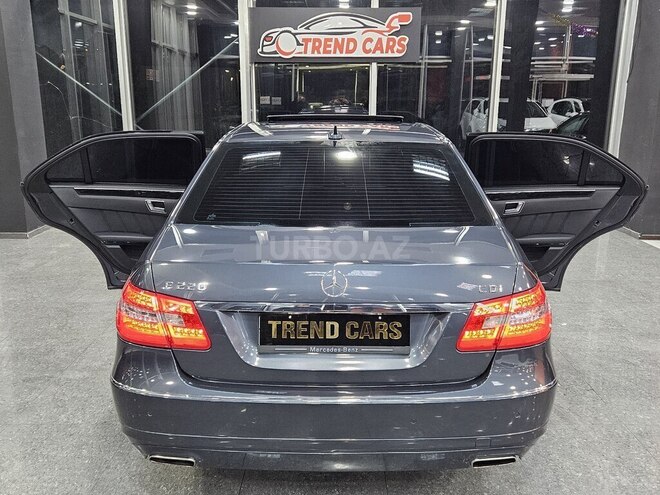 Mercedes E 220 d 2012, 228,000 km - 2.2 l - Xırdalan