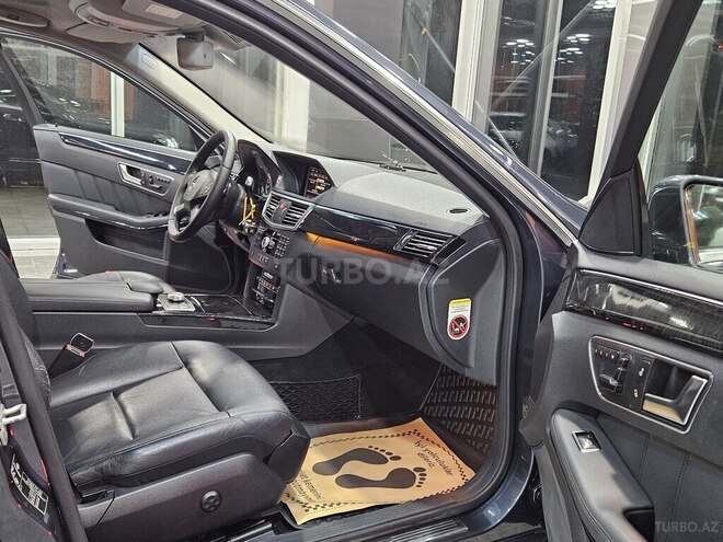 Mercedes E 220 d 2012, 228,000 km - 2.2 l - Xırdalan