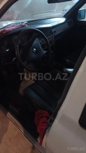 Mercedes 190 1991, 183,123 km - 2.0 l - Astara