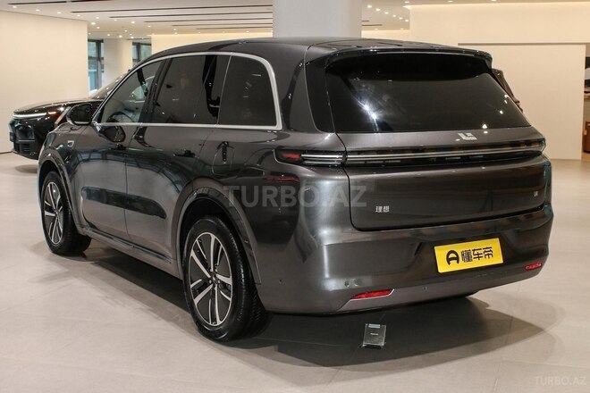 Li Auto L8 2025, 0 km - 1.5 l - Bakı