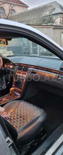 Mercedes E 320 2000, 420,000 km - 3.2 l - Bakı