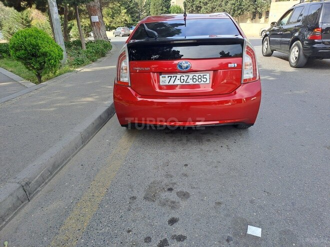 Toyota Prius 2013, 275,000 km - 1.8 л - Bakı