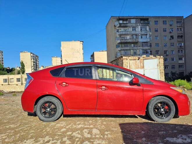 Toyota Prius 2013, 275,000 km - 1.8 л - Bakı