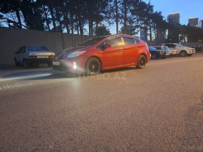 Toyota Prius 2013, 275,000 km - 1.8 л - Bakı