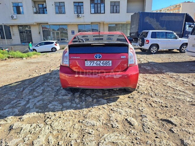 Toyota Prius 2013, 275,000 km - 1.8 л - Bakı