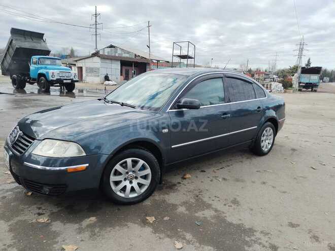 Volkswagen Passat 2004, 277,630 km - 1.8 л - Lənkəran