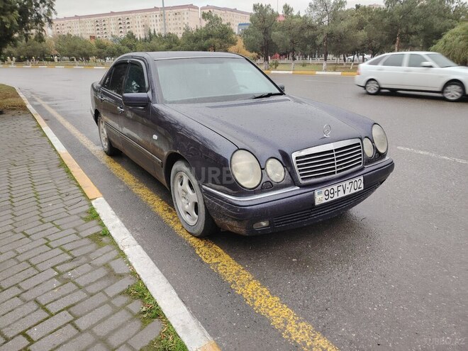 Mercedes E 220 d 1999, 336,000 km - 2.2 l - Sumqayıt