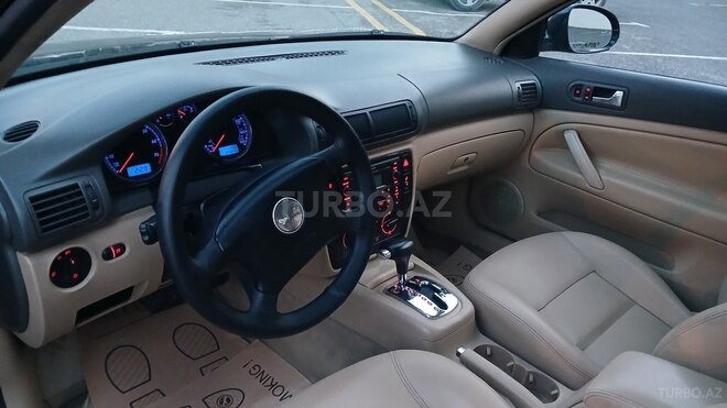 Volkswagen Passat 2004, 260,354 km - 1.8 l - Bakı