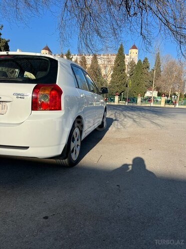 Toyota Corolla 2006, 246,000 km - 1.4 l - Göyçay