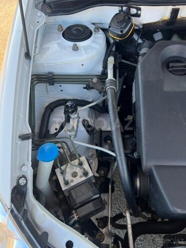 Toyota Corolla 2006, 246,000 km - 1.4 l - Göyçay