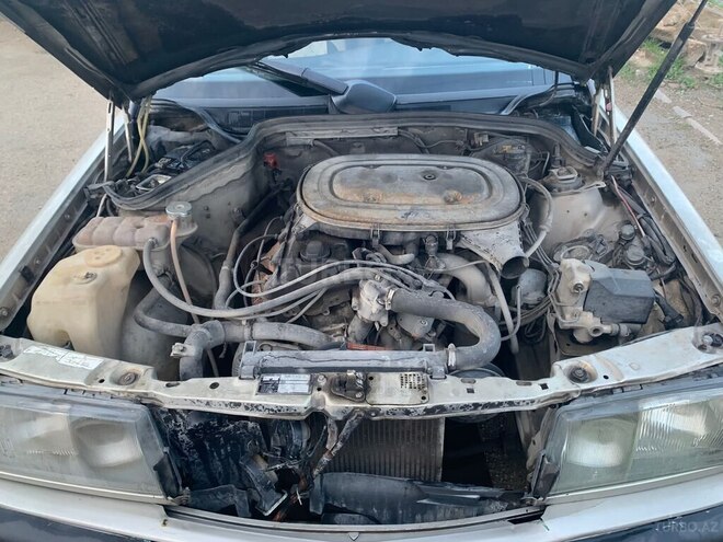 Mercedes 190 1988, 31,000 km - 2.0 л - Bakı
