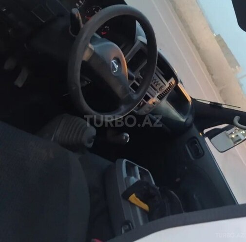 Nissan Urvan 2013, 367,785 km - 3.0 l - Bakı