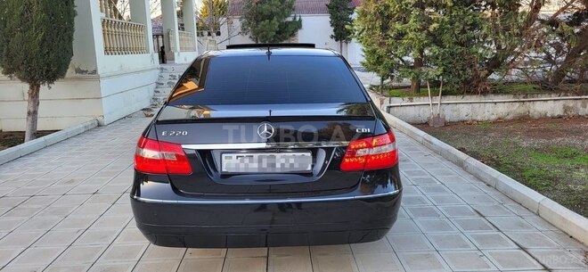 Mercedes E 200 d 2010, 353,000 km - 2.2 l - Bakı