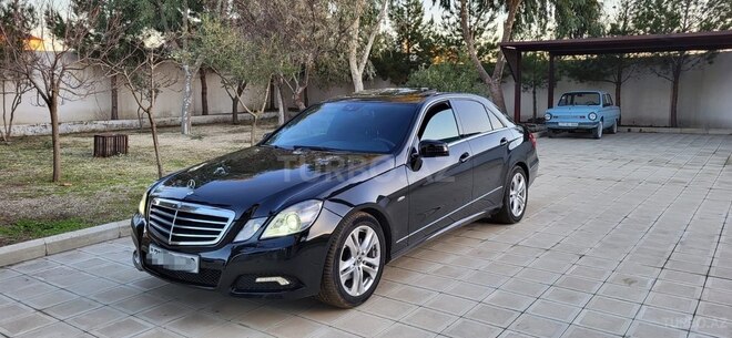 Mercedes E 200 d 2010, 353,000 km - 2.2 l - Bakı