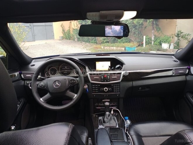 Mercedes E 200 d 2010, 353,000 km - 2.2 l - Bakı