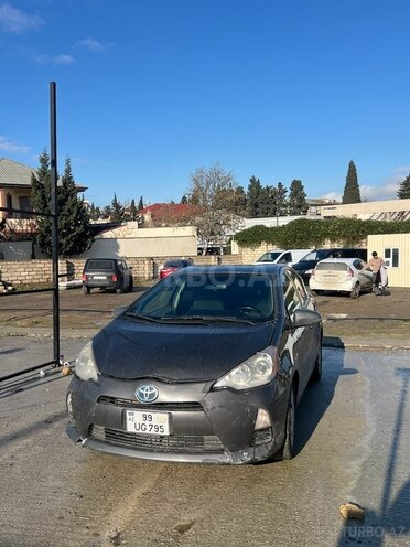 Toyota Aqua 2013, 255,000 km - 1.5 l - Bakı