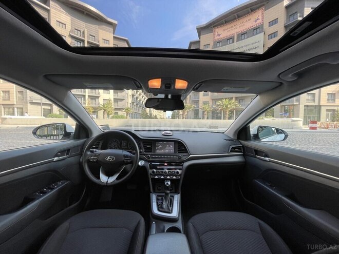 Hyundai Elantra 2019, 77,000 km - 2.0 l - Bakı