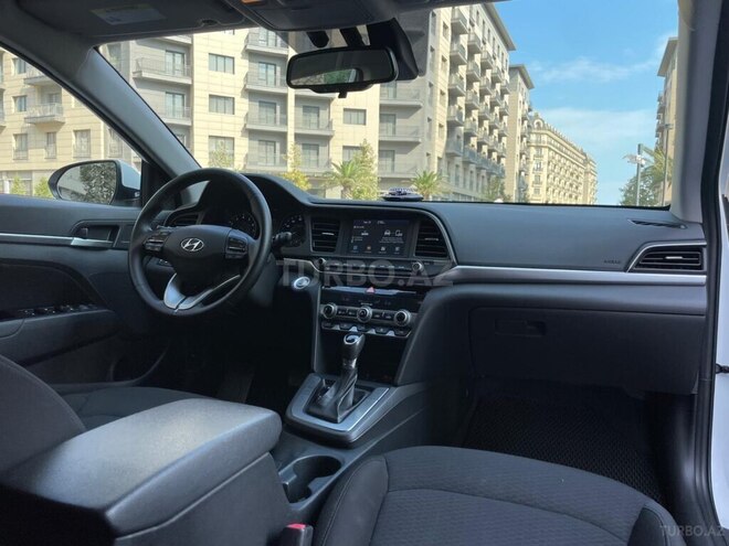 Hyundai Elantra 2019, 77,000 km - 2.0 l - Bakı