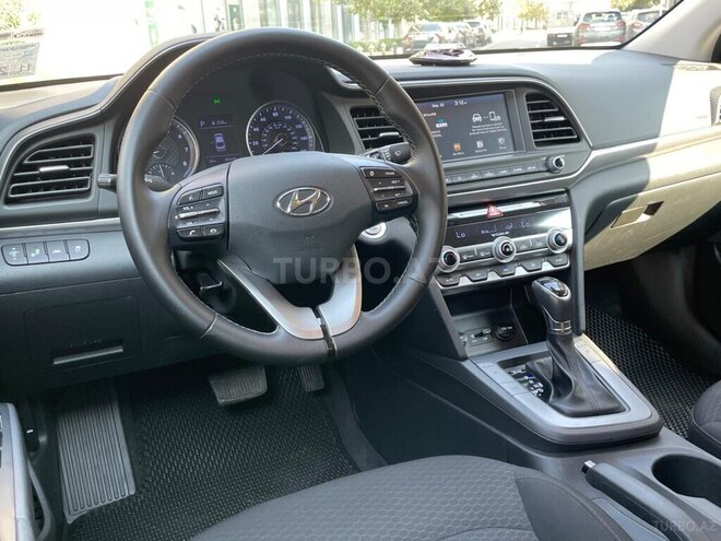 Hyundai Elantra 2019, 77,000 km - 2.0 l - Bakı