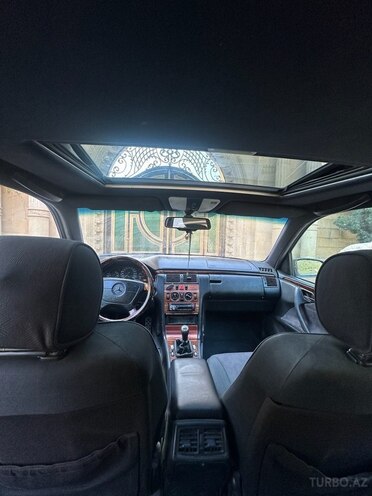 Mercedes E 200 1996, 255,487 km - 2.0 l - Şəmkir