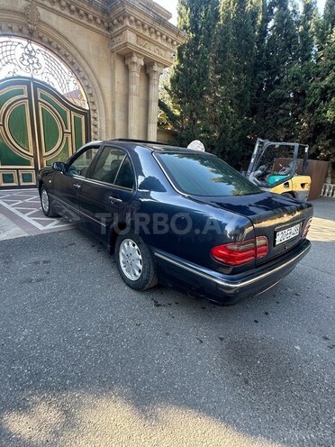 Mercedes E 200 1996, 255,487 km - 2.0 l - Şəmkir