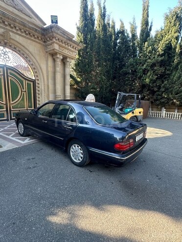 Mercedes E 200 1996, 255,487 km - 2.0 l - Şəmkir