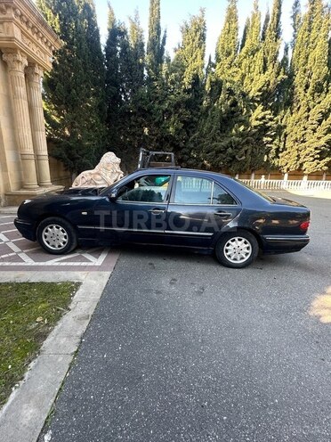 Mercedes E 200 1996, 255,487 km - 2.0 l - Şəmkir