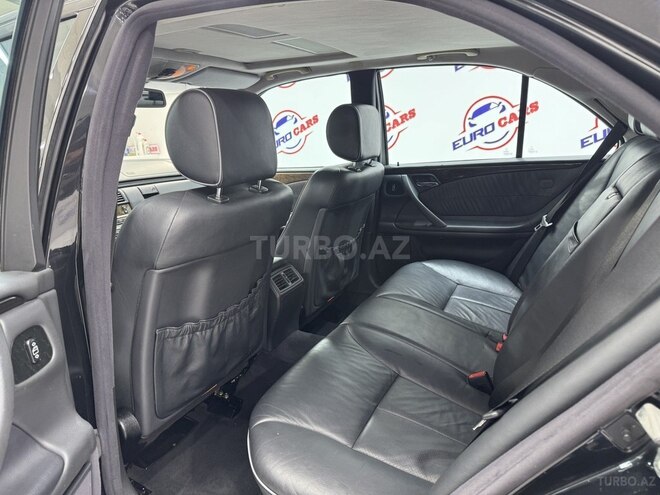 Mercedes E 240-20