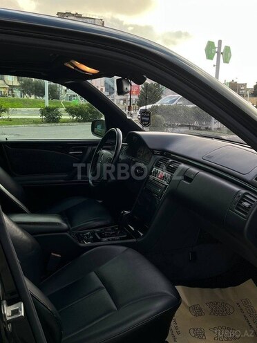 Mercedes E 320 2001, 199,200 km - 3.2 l - Bakı