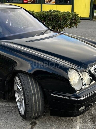 Mercedes E 320 2001, 199,200 km - 3.2 l - Bakı