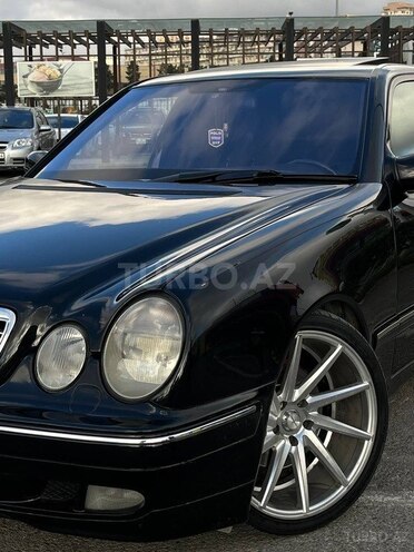 Mercedes E 320 2001, 199,200 km - 3.2 l - Bakı