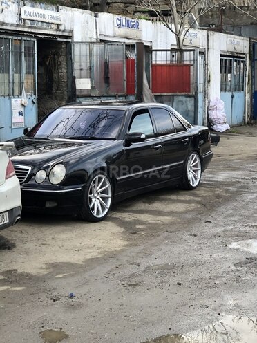 Mercedes E 320 2001, 199,200 km - 3.2 l - Bakı