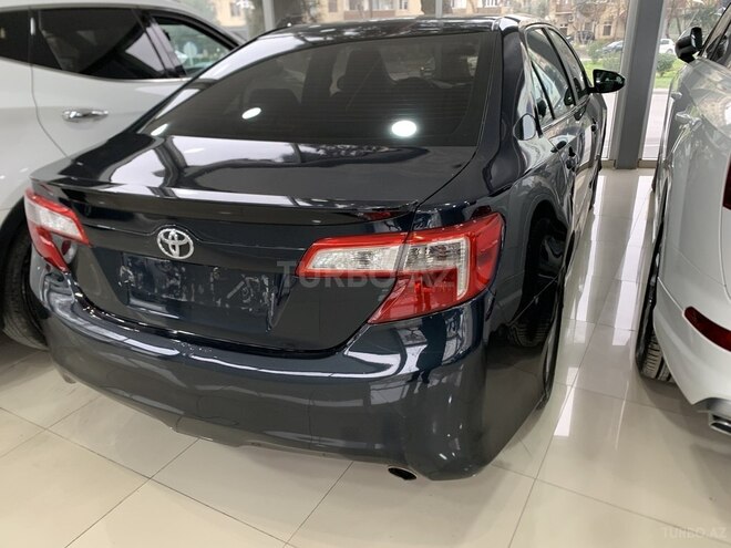 Toyota Camry 2014, 210,000 km - 2.5 л - Bakı