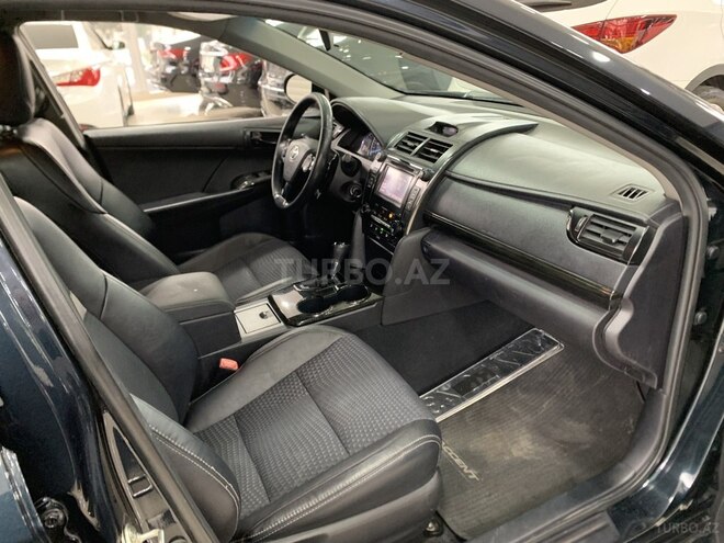 Toyota Camry 2014, 210,000 km - 2.5 л - Bakı