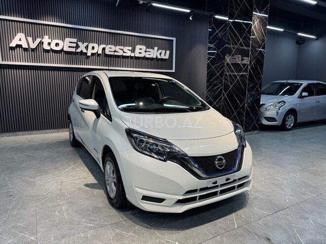 Nissan Note-5