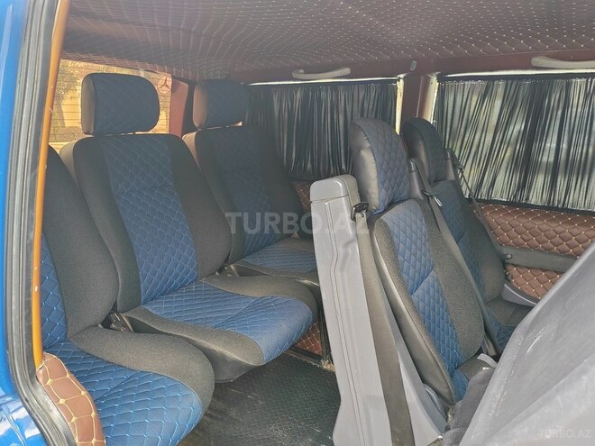 Mercedes Vito 2002, 330,987 km - 2.2 л - Yevlax
