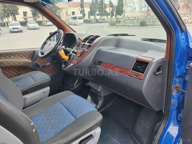 Mercedes Vito 2002, 330,987 km - 2.2 л - Yevlax