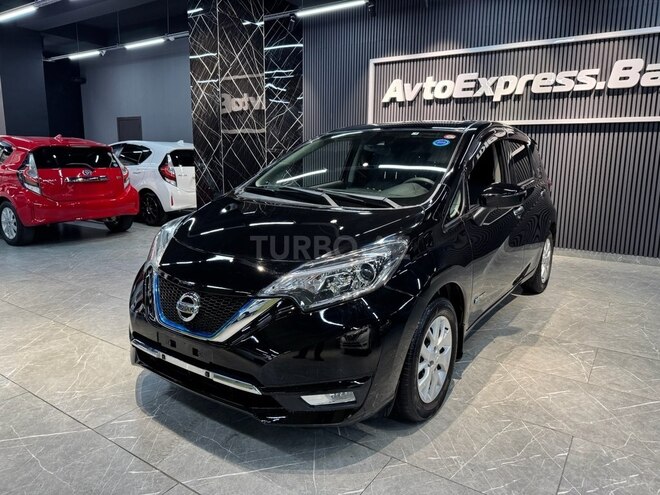 Nissan Note-7