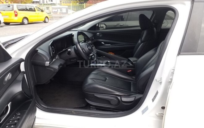 Hyundai Elantra 2021, 131,453 km - 1.6 л - Bakı