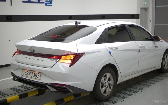 Hyundai Elantra 2021, 131,453 km - 1.6 л - Bakı