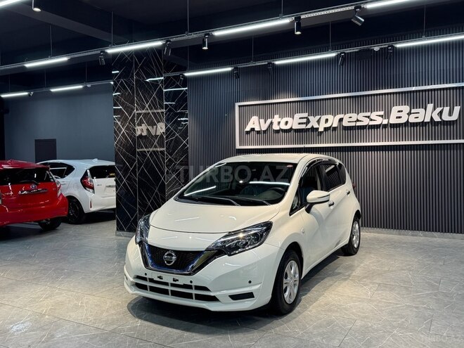 Nissan Note-9