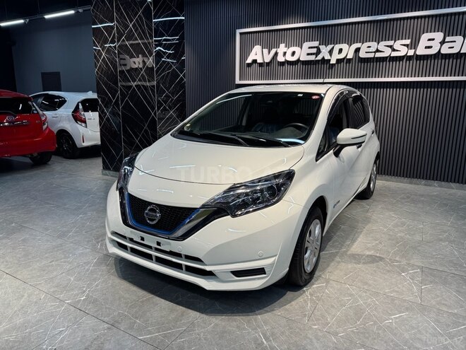 Nissan Note-8