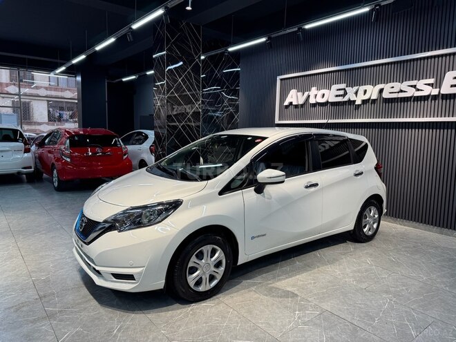 Nissan Note-9